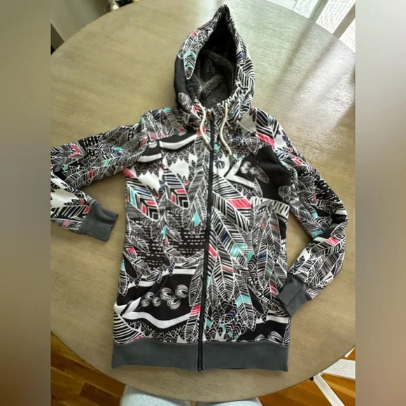 Roxy Black and White Patterned Hoodie Jacket small EUC - Picture 6 of 14
